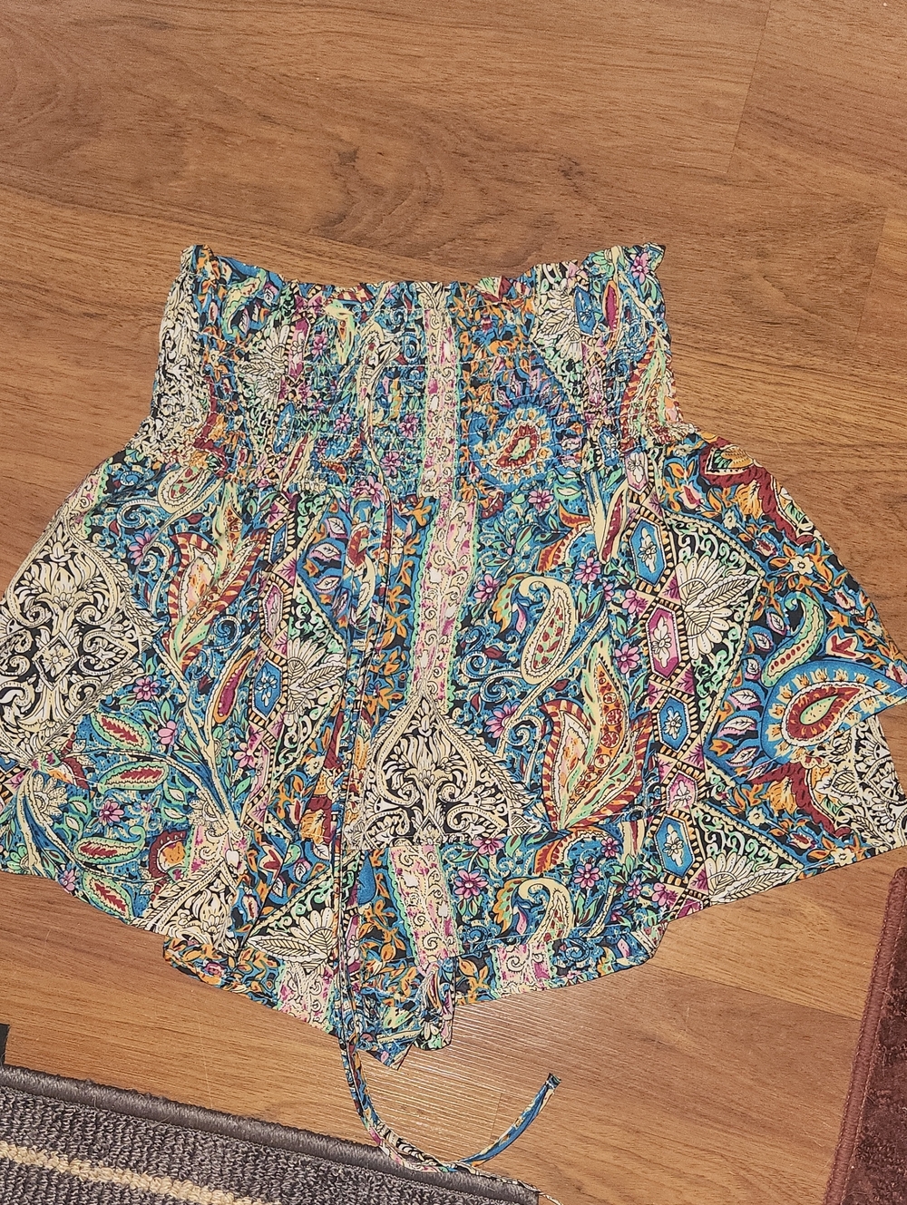 High-Rise Paisley Print Women's Shorts - Multicolor